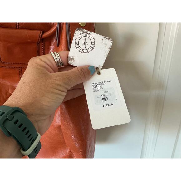 Hobo Sheila Crossbody leather tote Clay NWT - Picture 8 of 11